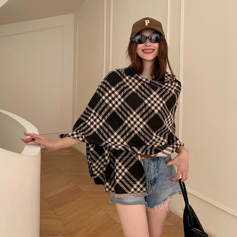 VICTORIA&VERA Large Plaid Fringed Shawl Scarf