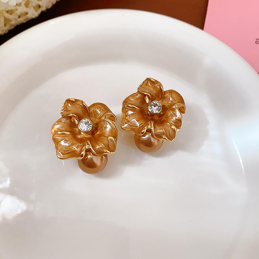 Medieval Vintage Dripping Oil Flower Earrings Retro Niche High-end Earrings Light Luxury Versatile Temperament Earrings Women