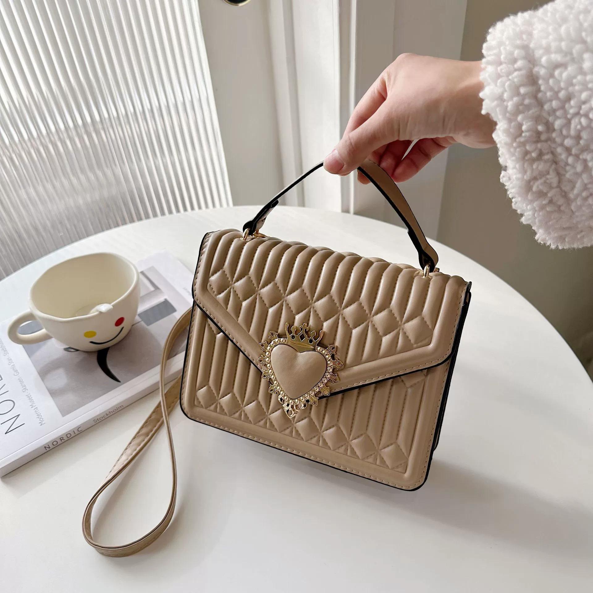 

Fashionable New Valentine S Day PU Leather Strap With Metal Buckle Decoration Adjustable Shoulder Strap Women S Handbag дубильна кора