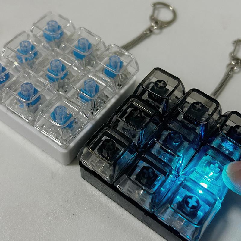 Diy Keyboard Fidget Keychain Keys Button Relief Stress Clicker Toy Keycap 9Keys Emit Light Finger Keyboard Cap Adult