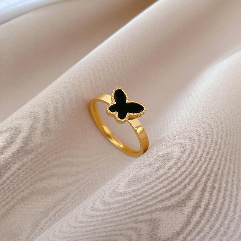 New Stainless Steel Flower Ring for Women Temperament Fashion Five Leaf Rings Trendy Charm Party Jewelry Gifts Wholesale 18mm