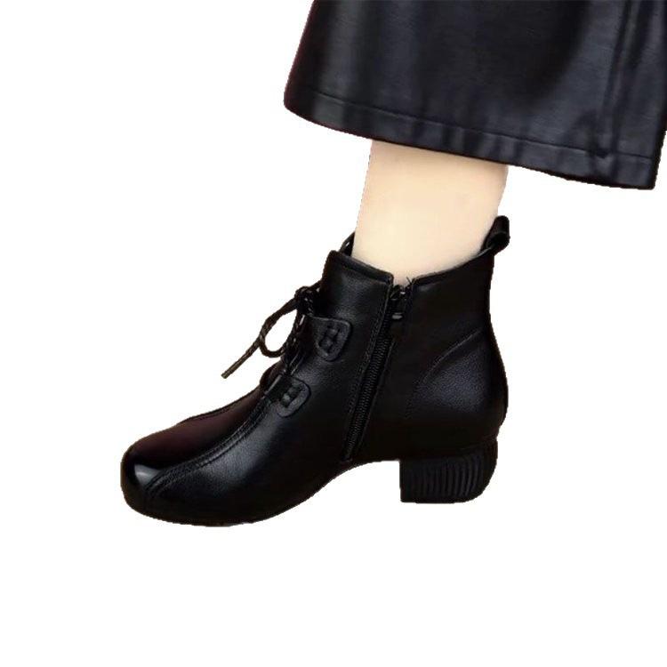 2025 popular Martin boots women's autumn and winter new mid-heel leather boots comfortable single boots middle-aged mother soft leather cotton boots