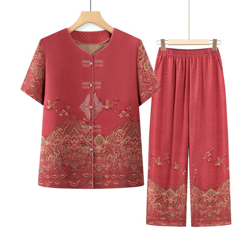 Middle-Aged Women's Floral Print Summer Outfit