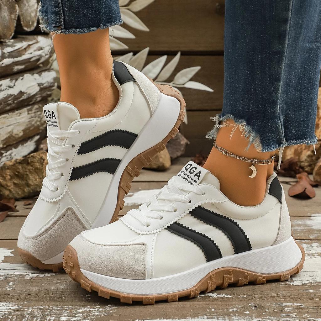 Women Sneakers Round Toe Sports Shoes Women Retro Casual Flat Bottom Sneakers Women Spring Autumn Fashionable Designer Shoes
