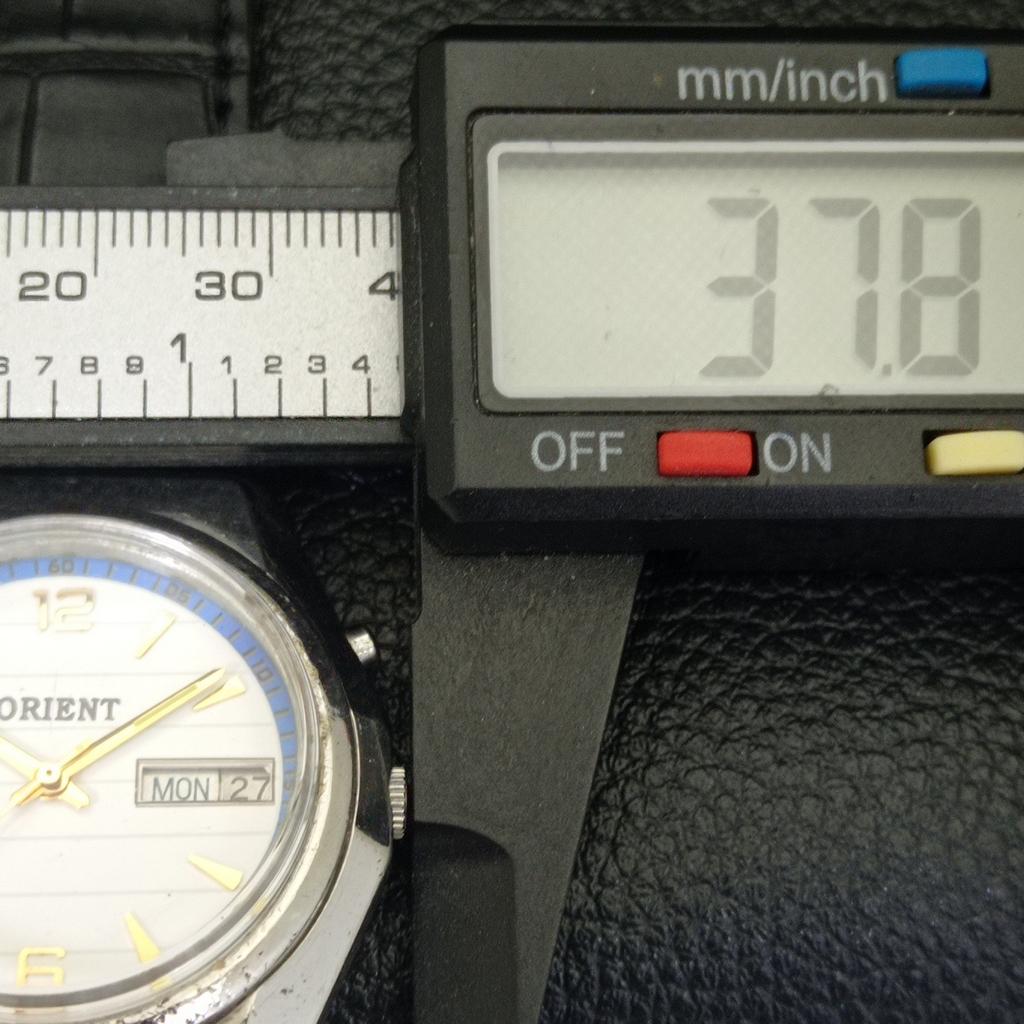 VINTAGE ORIENT AUTOMATIC 46941 JAPAN MENS WHITE COLOR DIAL WATCH a700152-5 R201-a700152