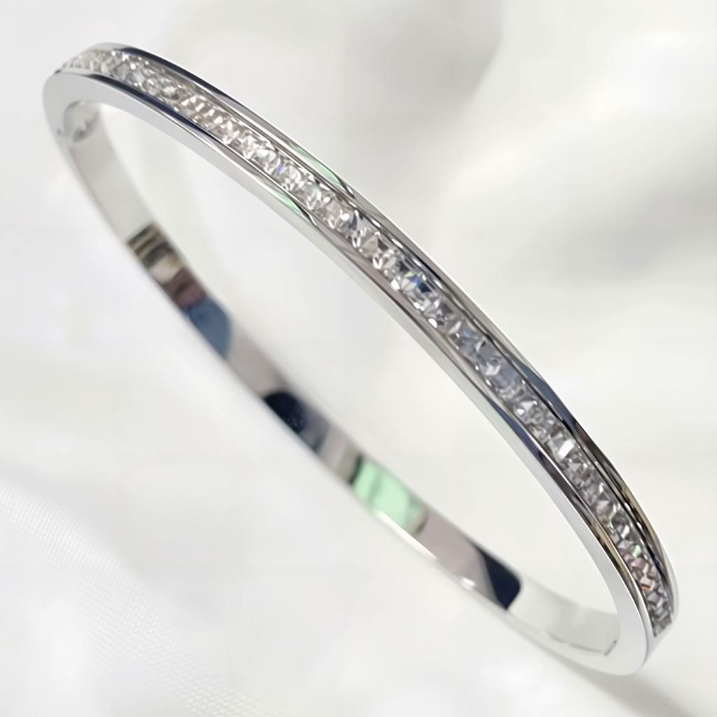 Luxury Radiant Baguette Zircon Stainless Steel Bangle Elegant Gold Plated Bracelet for Daily Style