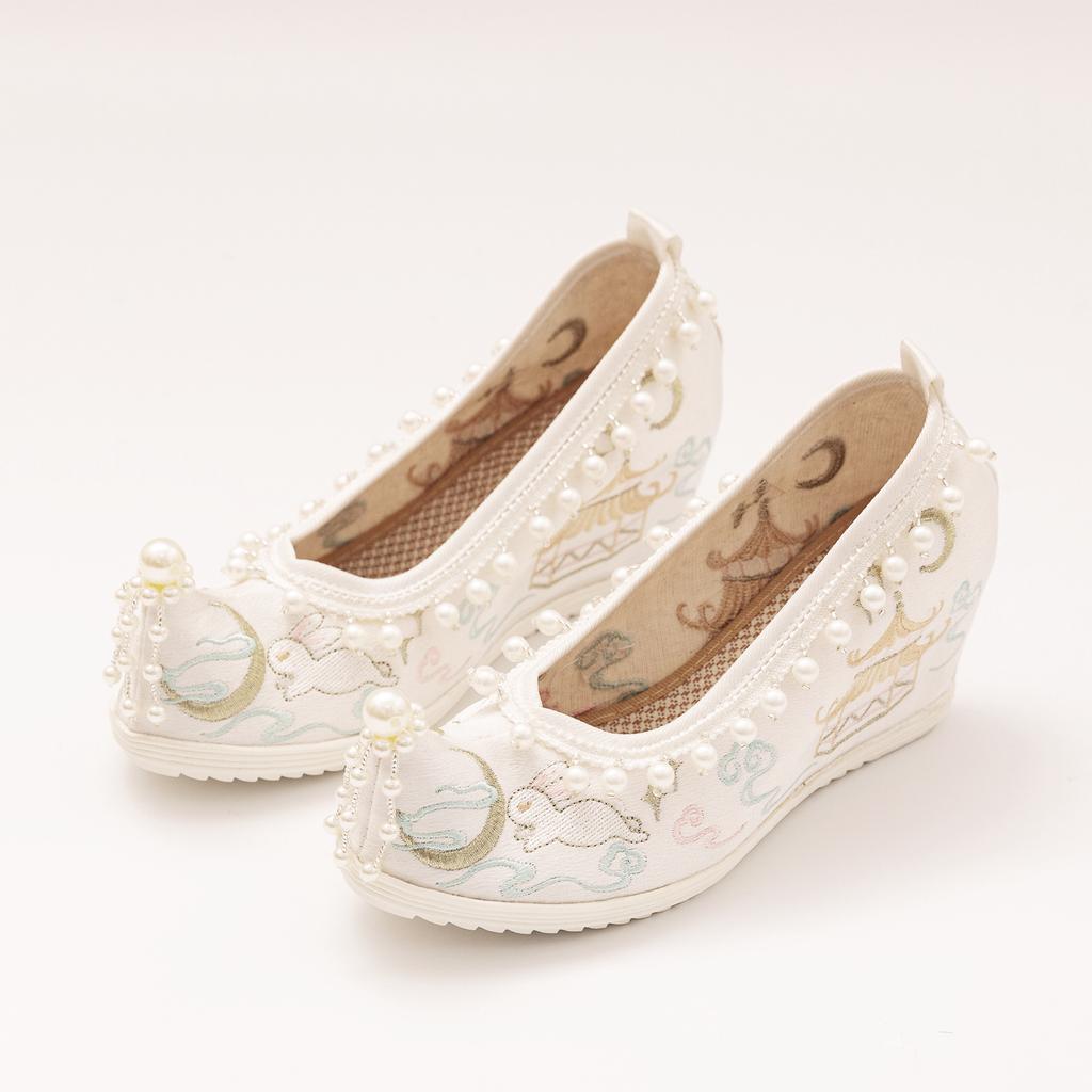 [Coelho Fada] 2024 verão novo sapatos Hanfu bico arrebitado salto alto sapatos bordados antigos salto inclinado altura crescente sapatos femininos