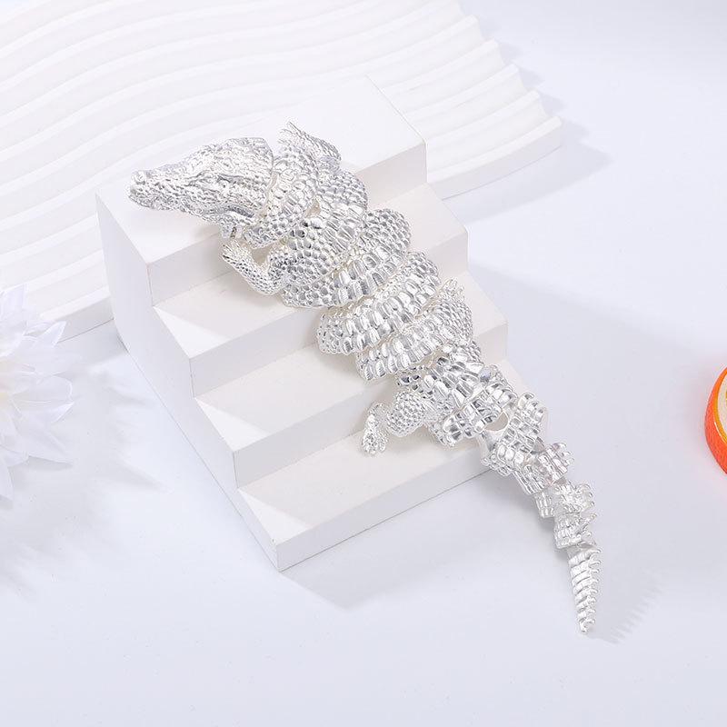 Vintage Alligator Brooch Joint Movable Alloy Animal Electroplated Large Alligator Brooch Men's Clothing Accessories