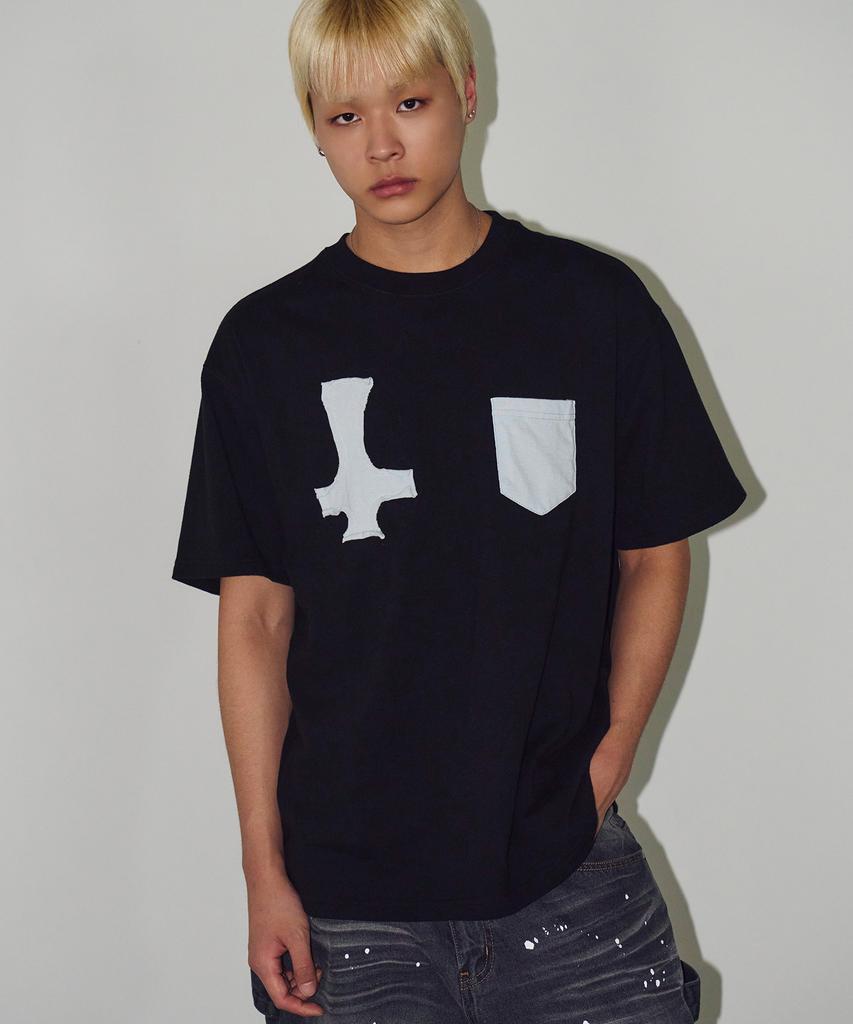 TRAVEL Denim Crossbody Short Sleeve Tee Black