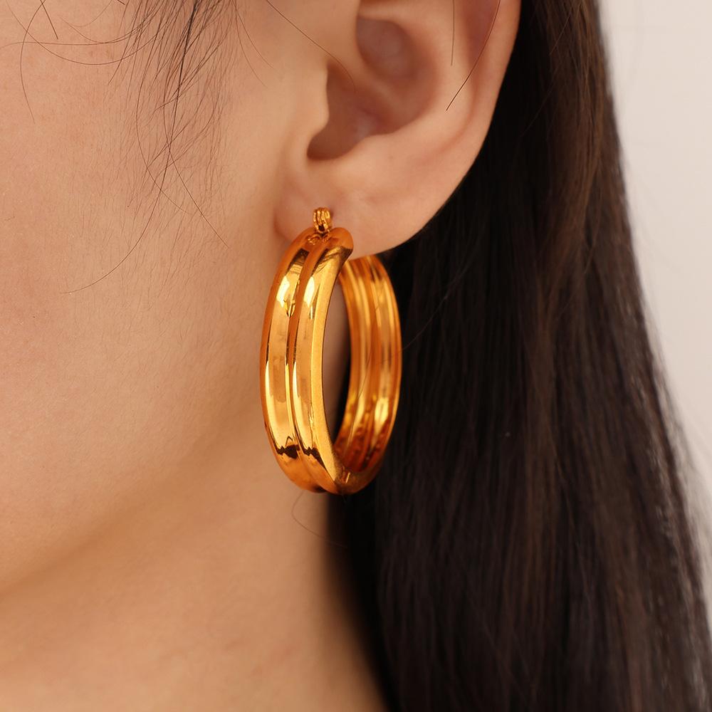 Hong Style Cross-Border Simple U-Shaped Earrings 18K Gold Plating Personalized Striped Big Circle