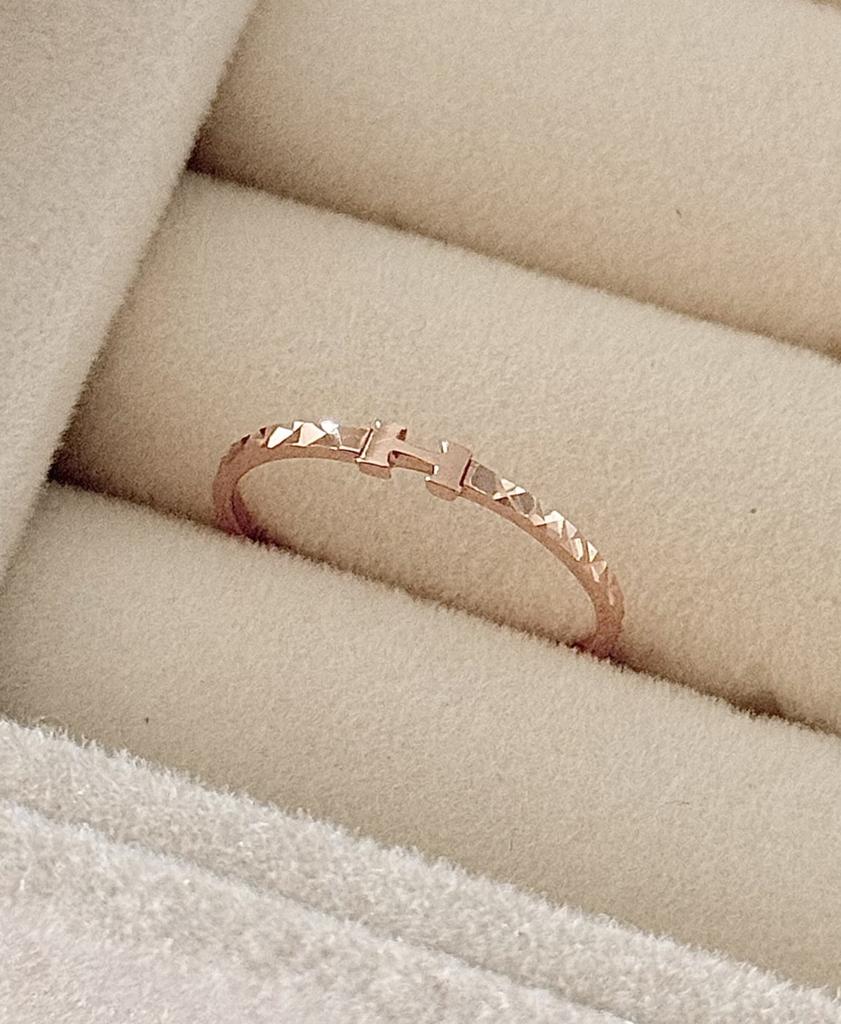 Judien 14K 18K H-Cut Thin Ring