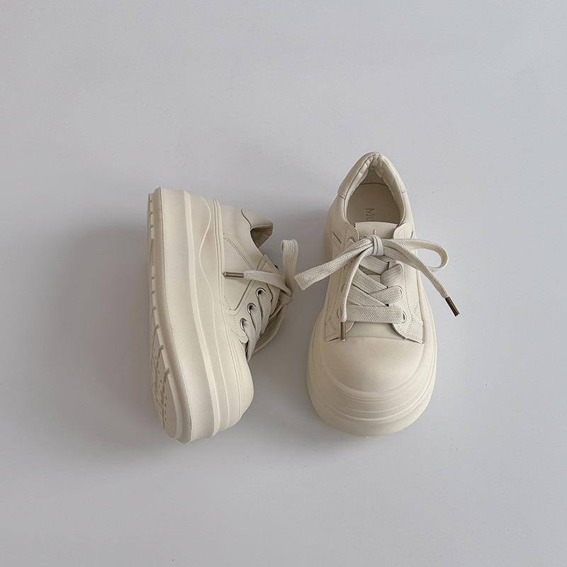 Simple lace-up casual board shoes women's 2025 new autumn fashion thick-soled heightening flat-soled sports shoes white shoes tide