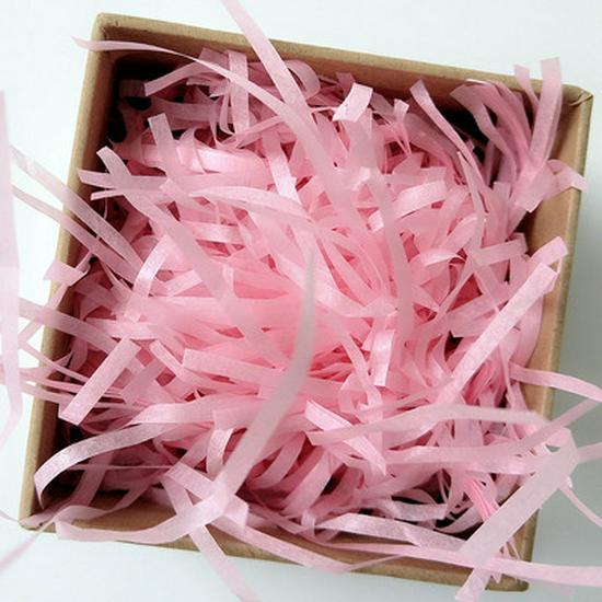 In-Stock Raffia Grass and Silk Shredded Paper for Decoration & Gift Box Filler