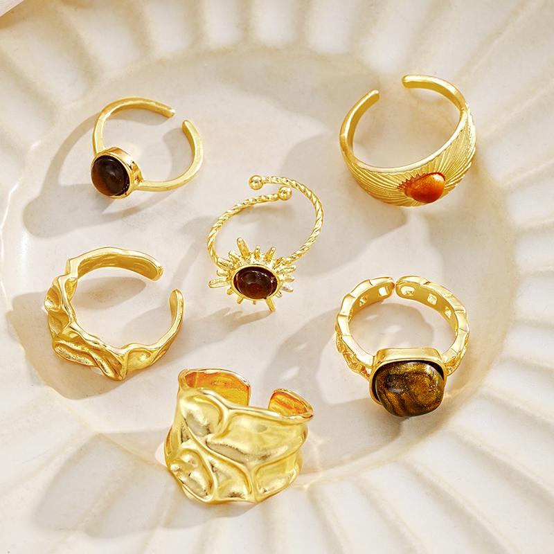 Brown Stone Irregular Opening Rings Set for Women Gold Wrinkled Lines Finger Rings Personality Wear Jewelry