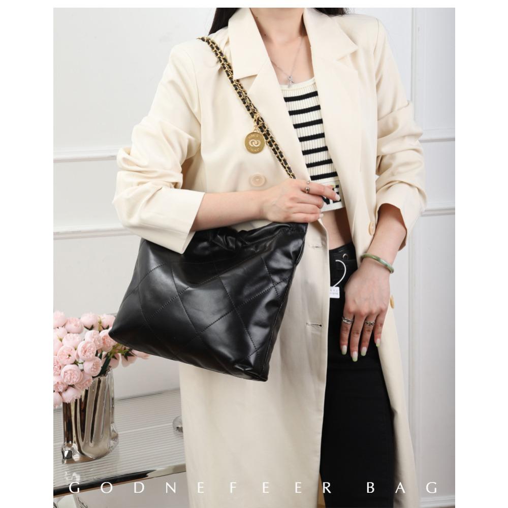 New Large-capacity First-layer Cowhide Gold Coin Bucket Bag, Genuine Leather Pleated Chain, Shoulder Bag, Fashion Garbage Bag, Bag.