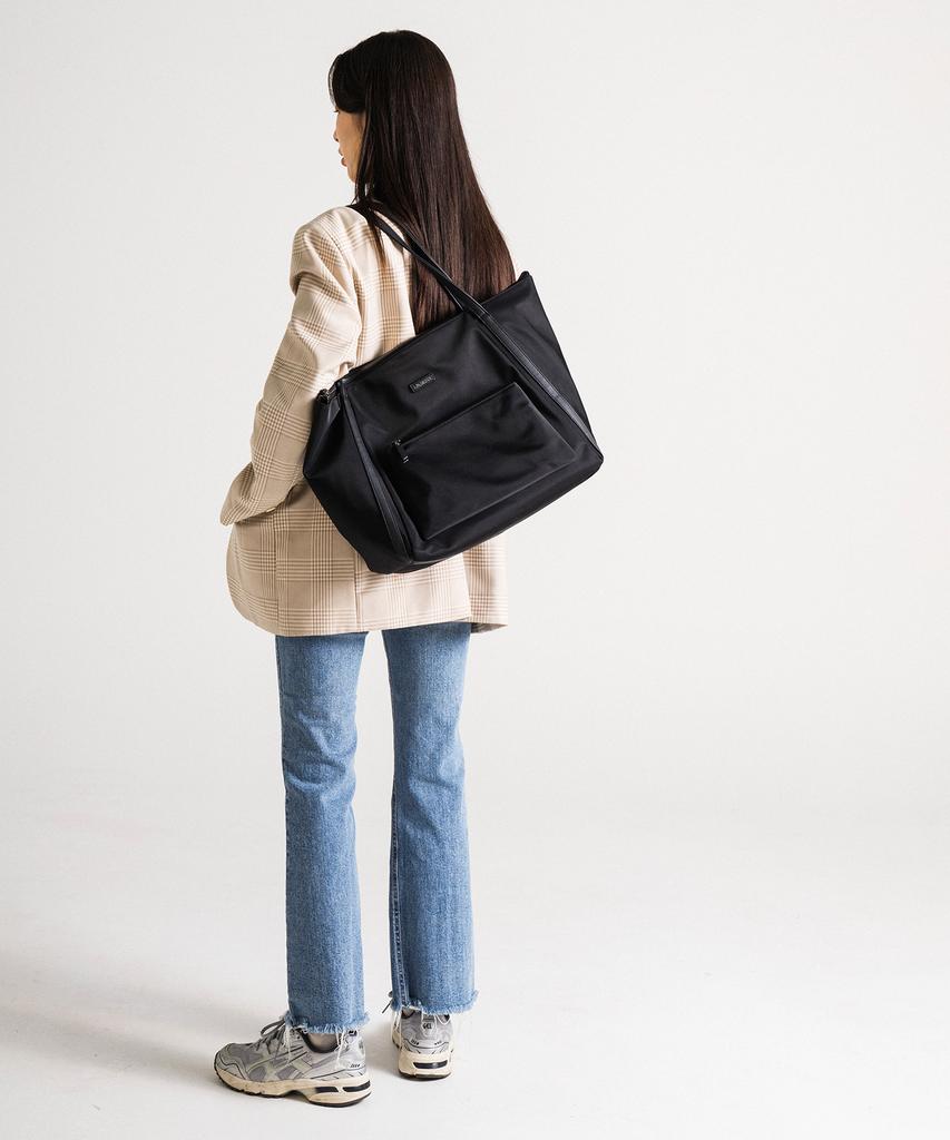 Lemine Big Nylon Shoulder Bag