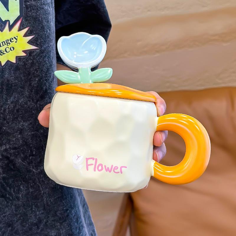 Blumentasse Hoch Aussehendes Mädchen Tasse mit Deckel Löffel Haushalt Keramik Trinkbecher Frühstück Kaffeetasse 450ML
