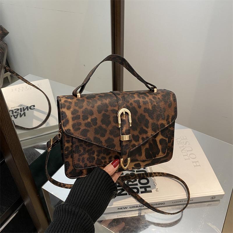 Small square bag leopard print bag fashionable small bag foreign style simple 2025 new trend shoulder bag messenger bag casual women