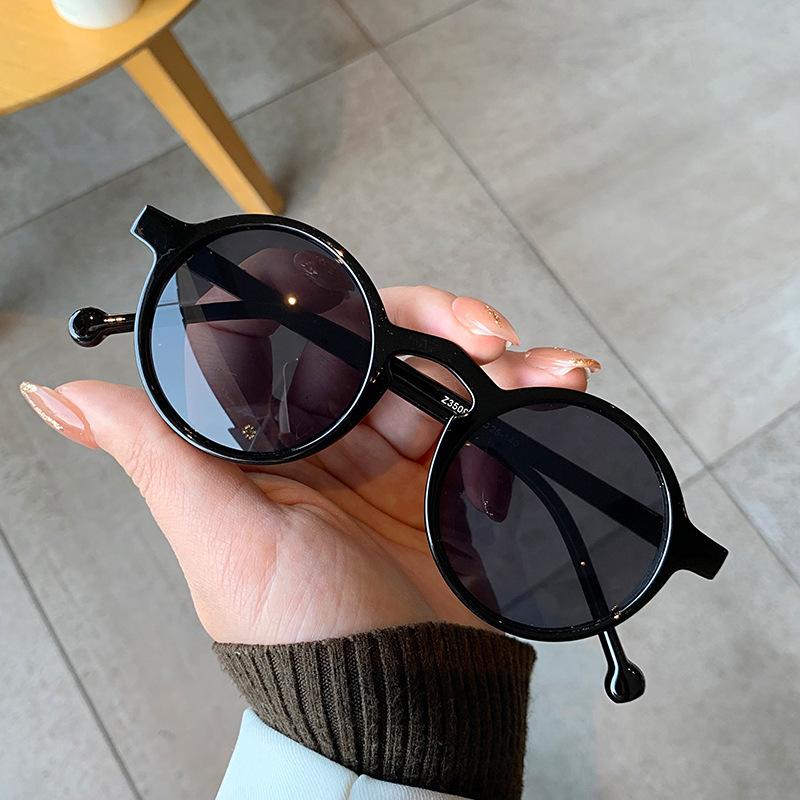 

Round Shape Sunglasses Women Fashion Trendy UV400 Protection Women s Sunglass Stylish Outdoor Anti-glare Man Sun Glass