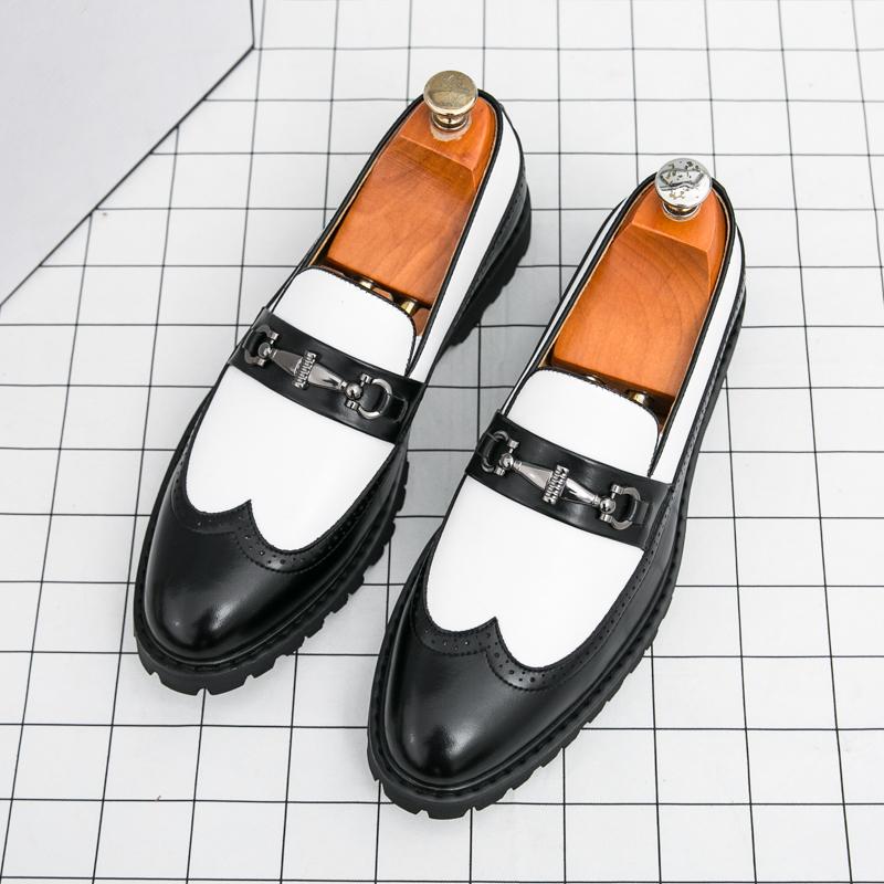 Herren Ganzjahres-Ein-Schritt-Retro-Britisch-Set Spitz zulaufende Loafer Koreanische Version Atmungsaktiv Faul Lässig Herrenschuhe