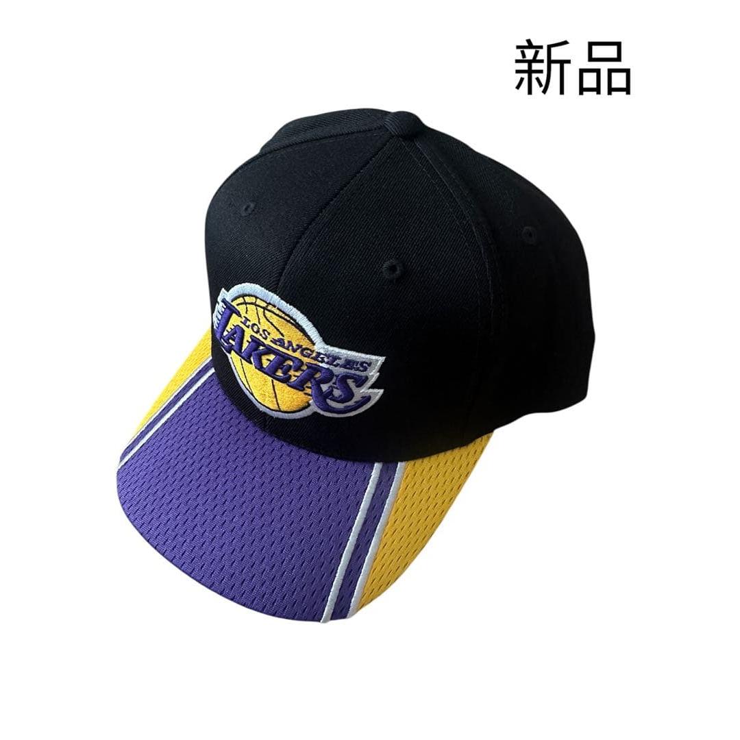 Used Mitchell & Ness Los Angeles Lakers Cap
