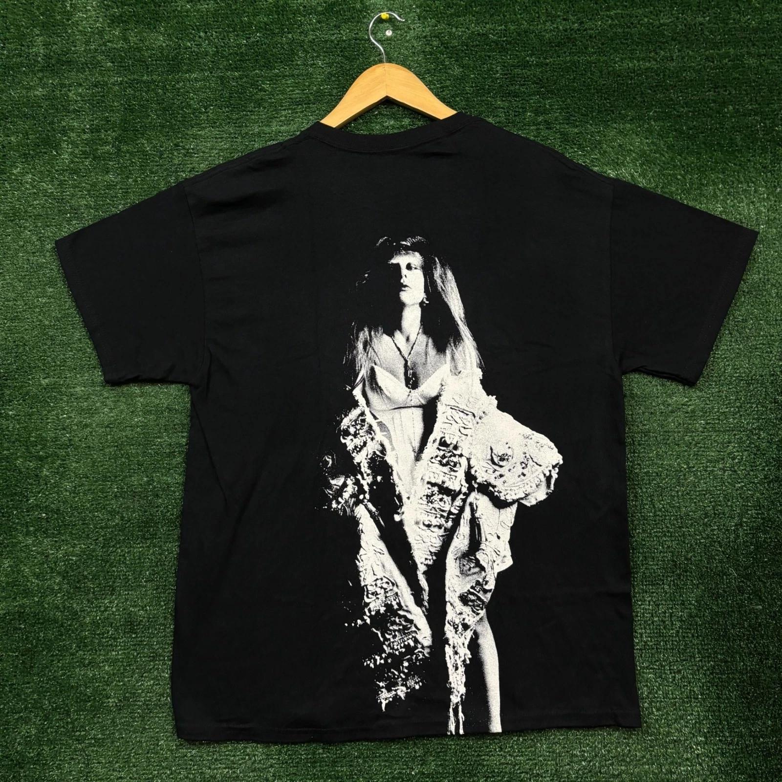 Lady Gaga Mayhem Synth-Pop Album T-shirt Size Large XL