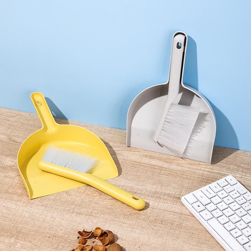 Multifunctional Cleaning Set: Desktop Dustpan, Broom, Pet Shovel, and Car Trash Picker