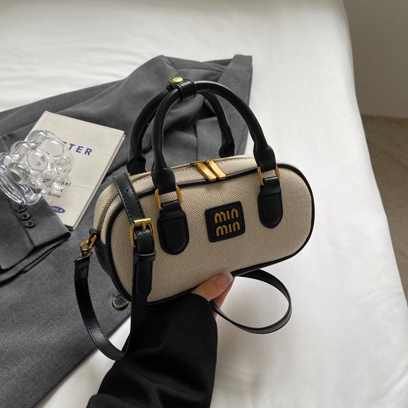 

Жіноча сумка Нова Універсальна Модна Сумка через плече чорний