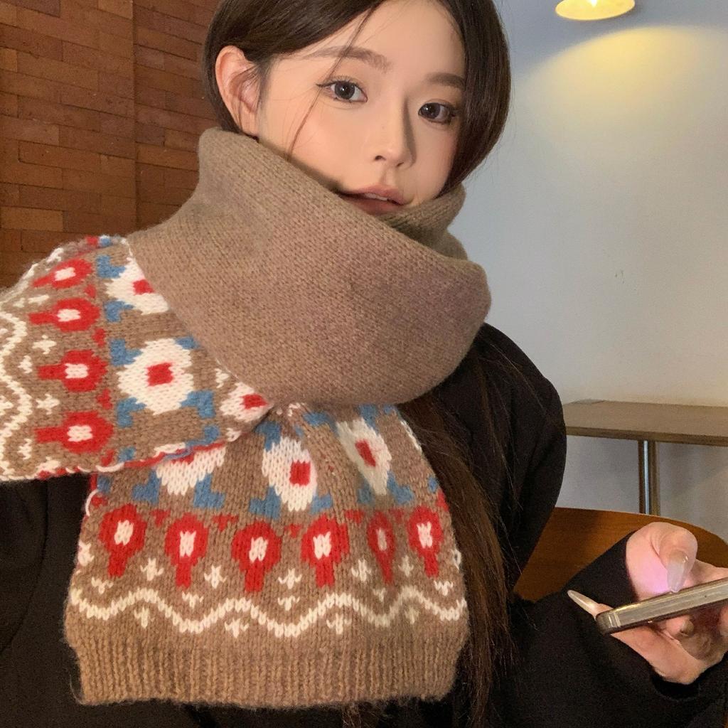 Vintage Fair Island coffee-colored knitted scarf for girls in winter, new Korean thickened warm and versatile wool scarf in winter