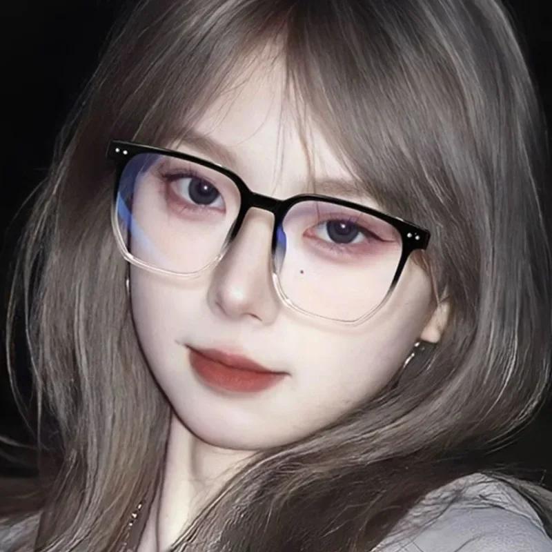 Fashion Anti Blue Light Glasses Men Computer Women Eyeglass Fashion Optical Plain Frame Spectacles Transparent Blocking Glasses