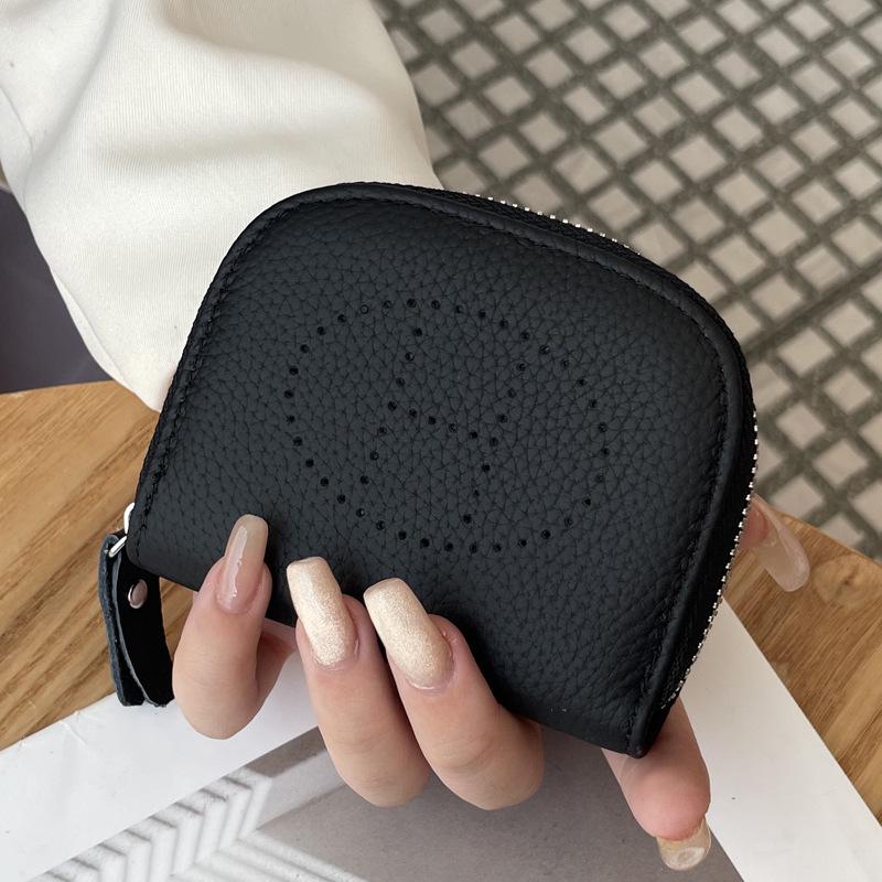 Portofel nou 2025 din piele naturală pentru monede: Piele de vacă strat superior, Design decupat, Suport multifuncțional pentru carduri și depozitare carduri bancare