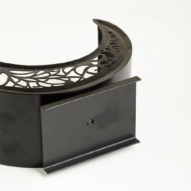 Curved Moon Metal Snacks Platter Dishwasher Safe Surfaces Ornamental Kitchenwares For Candy Appetizers Home Decoration