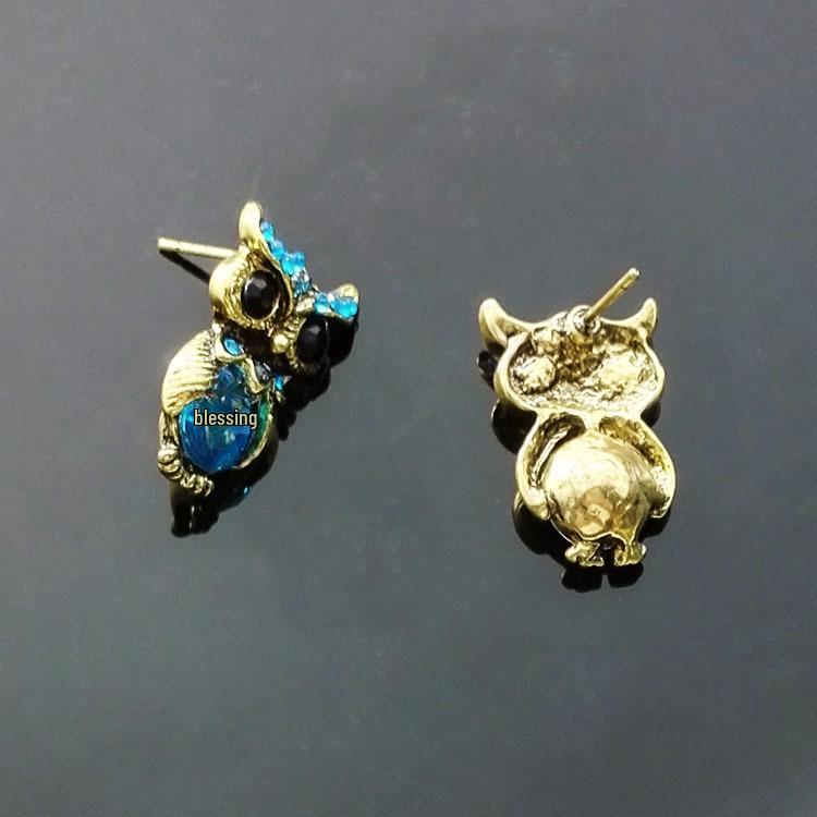 Retro Diamond Owl Earrings – European & American Fashion