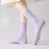 Herbst- und Winter-Punktgarn-Mittelwadenstrümpfe in Uni, gestreifte Doppelnadel-Socken, süße und niedliche Mädchen, Frotteesocken