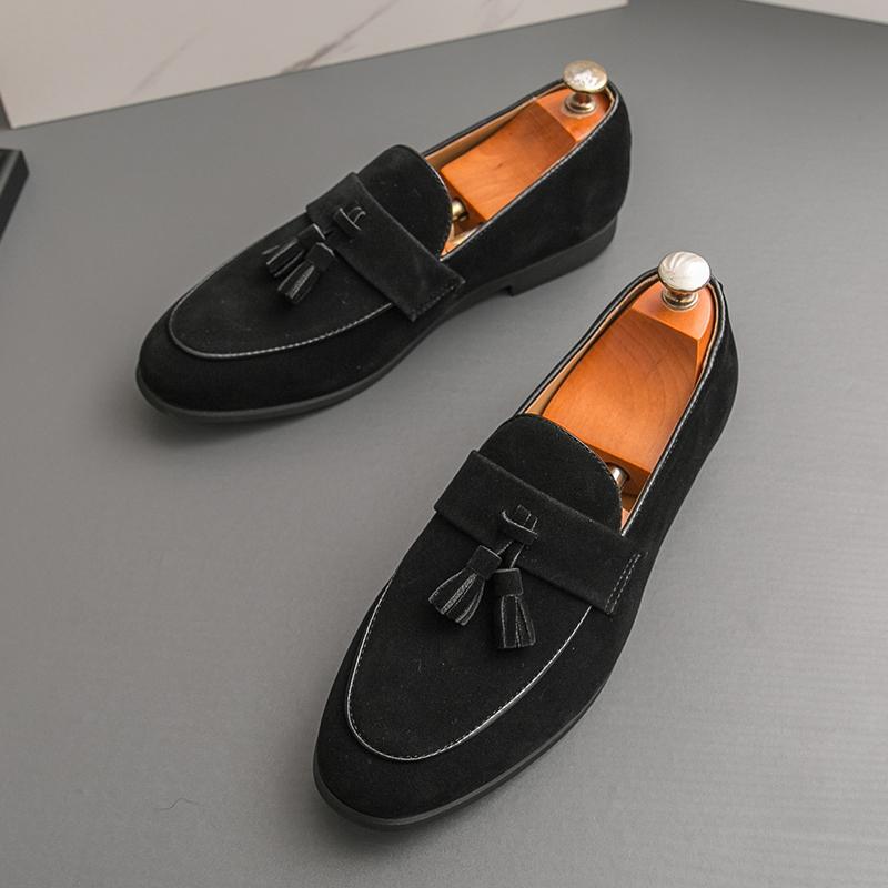 Fashion Suede Leather Man Casual Shoes Comfortable Male Business Shoes Fashion Loafers Handmade Slip on Flats Moccasins Driving Shoes