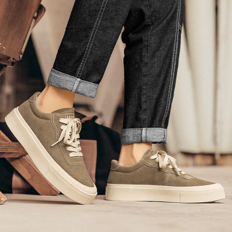Fashion Thick soled men's board shoes Trendy comfortable high-quality Sports styles Leisure Daily Streets Young quality shoes New
