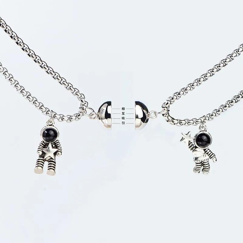 

Astronaut Magnetic Heart Pendant Couple Necklaces for Women Men Lovers Best Friend Pendant Necklace Jewelry Gift 2pcs