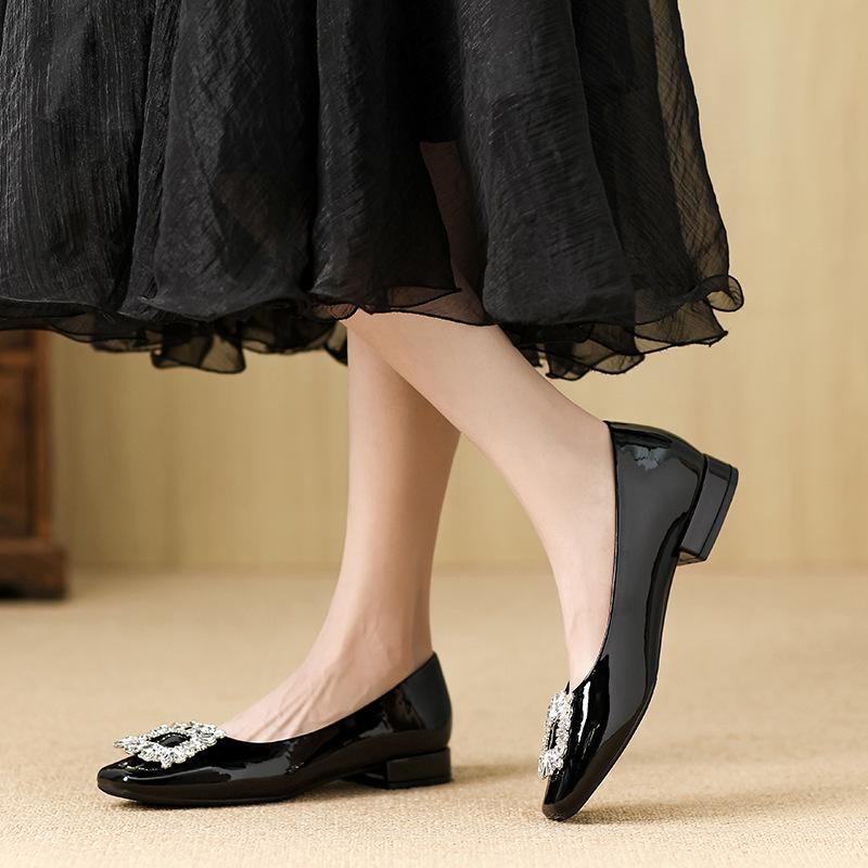 Huiliya Square Head Single Shoes Women's 2025 Women's Thick Heel New Fashion Commuting Temperament Low Heel Square Buckle Rhinestone Women's Shoes