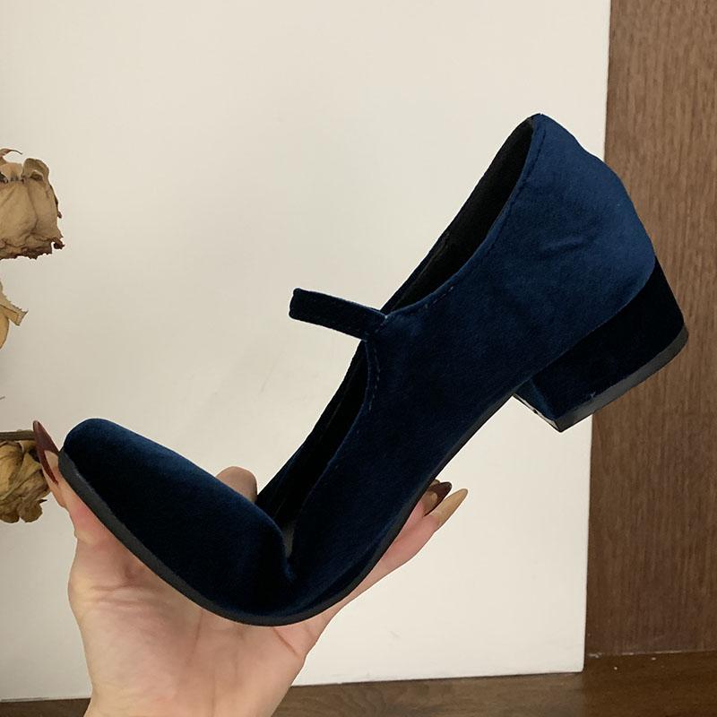 Fashion New Fashion Buckle Strap Ladies Flats Mary Janes Shoes Female Designer Shallow Footwear Silk Women Flat With Shoes Red