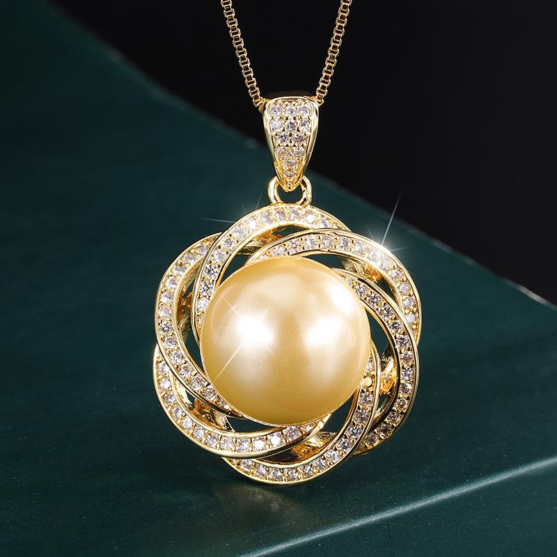 Jewelry Copper Plated Real Gold Inlaid Fritillary Pearl Lace Temperament Diamond Inlaid Pendant Necklace 14Mm