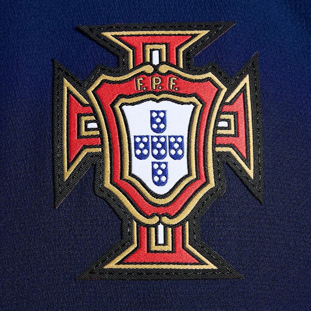 Nike Portugal 2004 Neuauflage Fußball Replica Trainingsjacke Herren Blau Void/University Blue HV4320-492