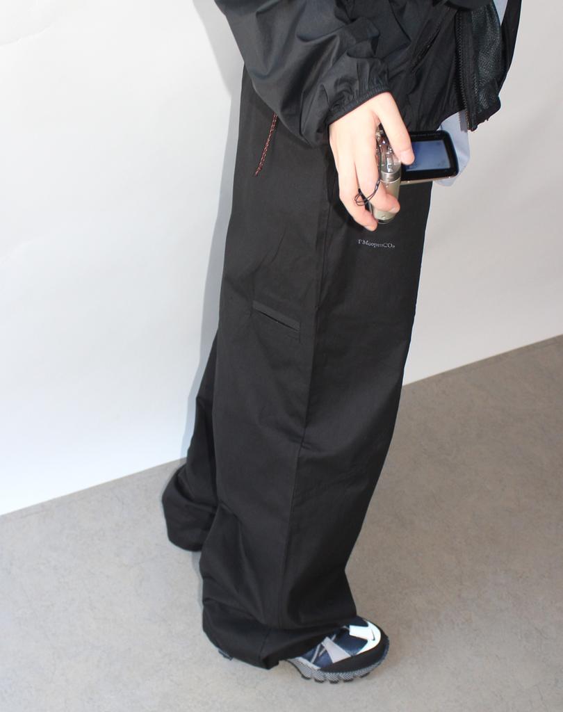 PMCO Curved Cut Wide Pants (Black)