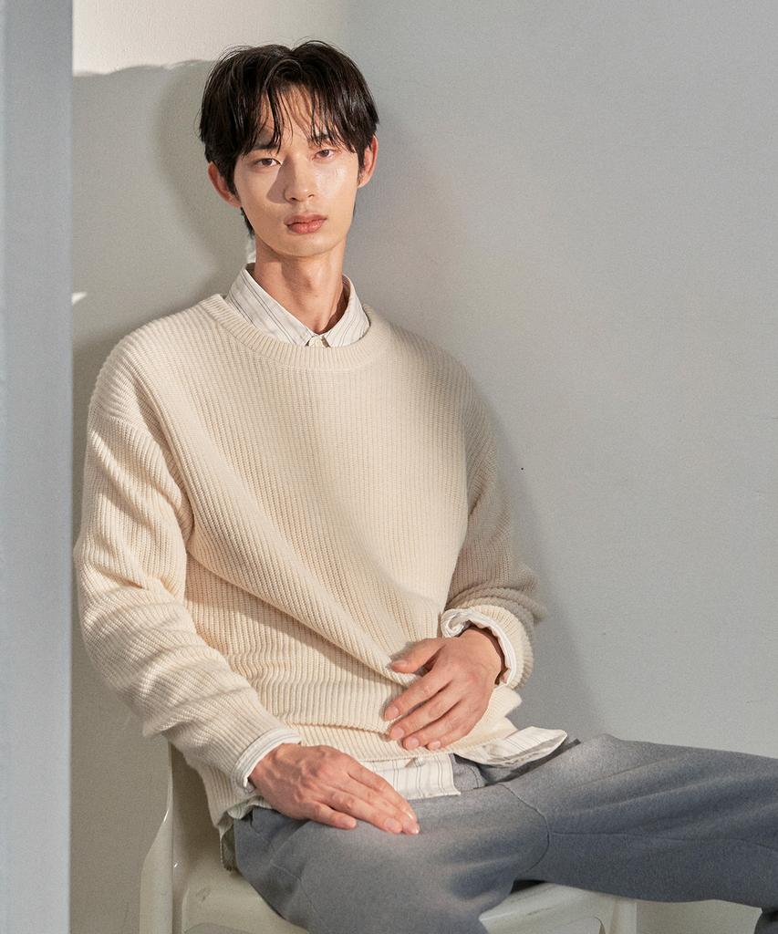 BASIC HOUSE Uni Ribbed Semi-Overfit Round Neck Knit Cream Lwkt7103