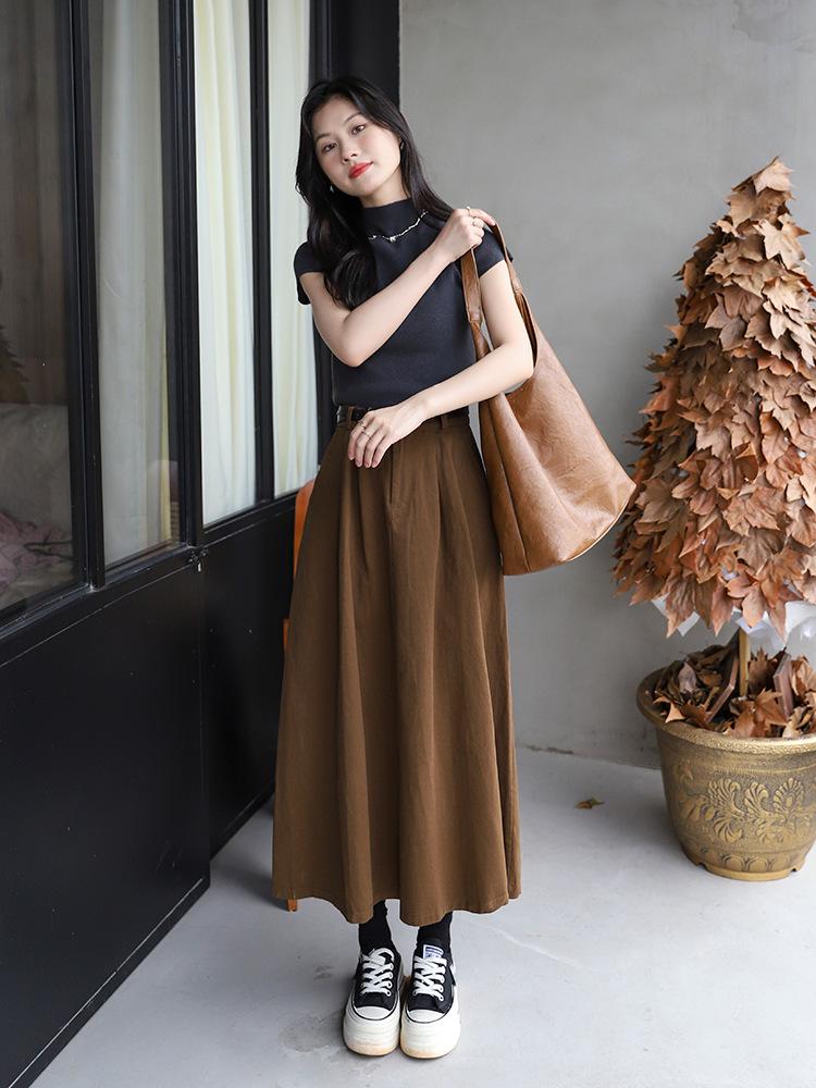 Versatile Washed Cotton Midi Skirt - High Waist, Solid Color, Double Pockets, Slimming A-line for Women, Early Autumn.