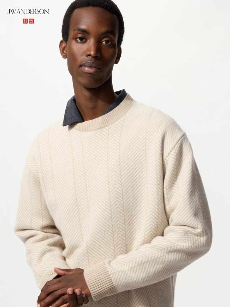 Uniqlo Japan Lamb Crew Neck Sweater