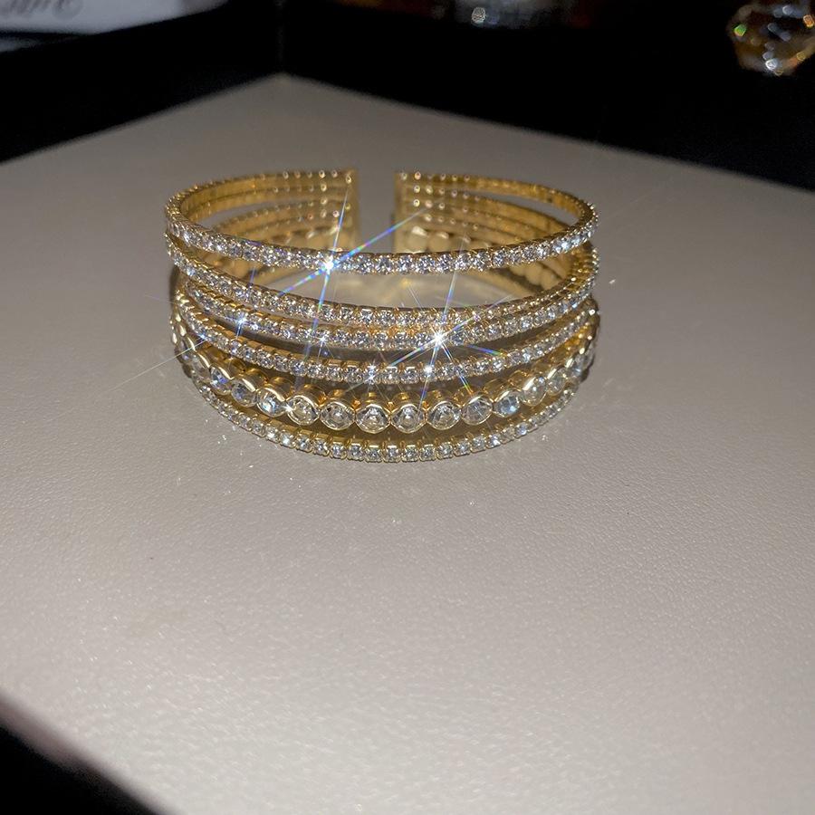 European and American diamond-encrusted flower hollow bracelet light luxury bracelet exquisite jewelry