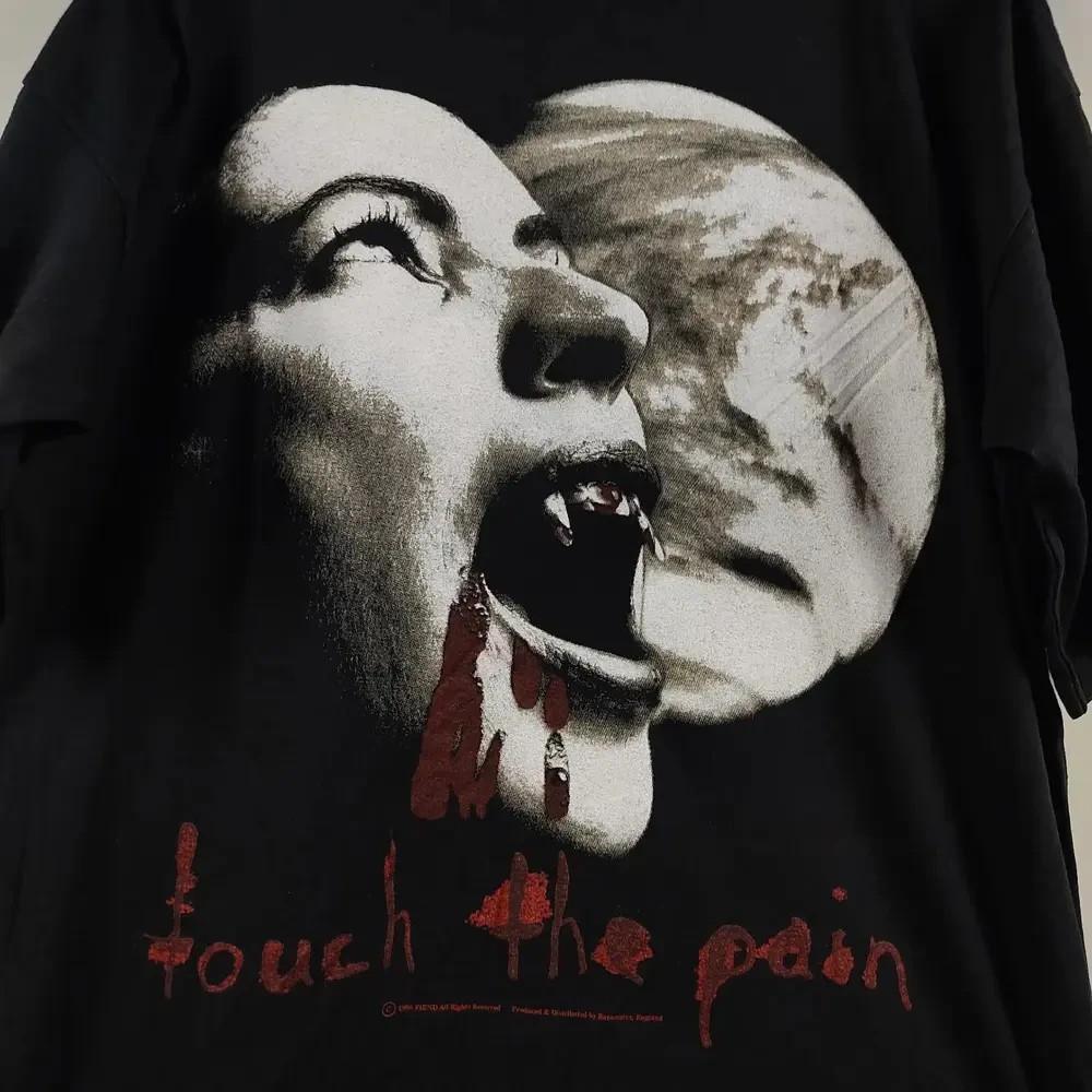 Remake 1996 Cradle of Filth Vampire Touch The Pain 90s Black T shirt NH23574 Unisex T-Shirt S