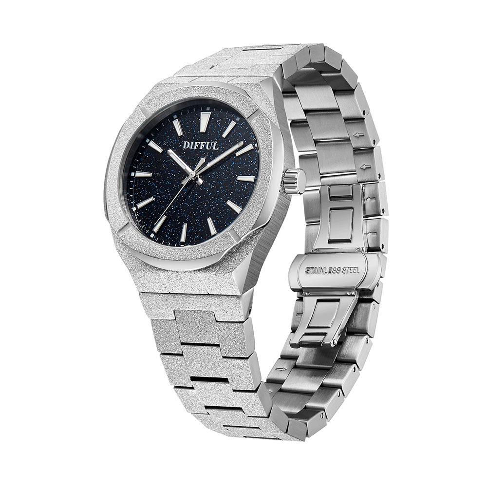 Men's Sandblasted Waterproof Quartz Watch with Luminous Stainless Steel Strap - Precise Timekeeping