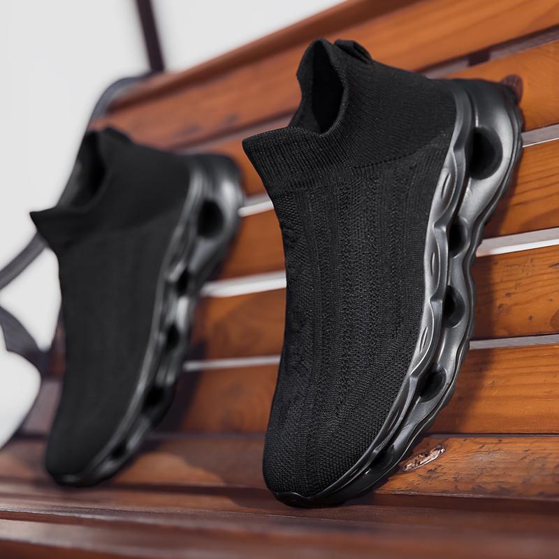 Fashion Sneakers Men Shoes Light Hiking Anti Slip Mesh Vulcanized Shoe Platform Comfortable Couple Lazy Elastic Casual Shoes Large Size