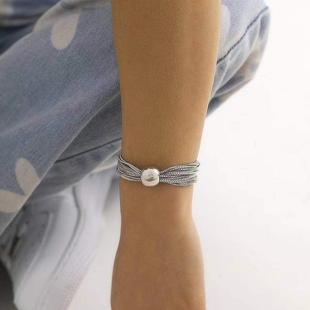 Übertriebene Punk Mehrschichtige Kettenhalskette: Geometrische Kugel & Gestapeltes Armband-Set für Damen